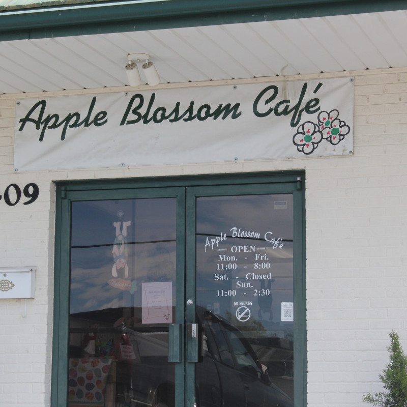 Apple Blossom Cafe