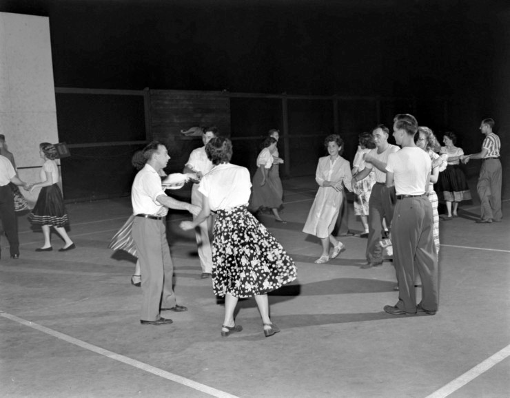 Oak Ridge Tennis Court Dances